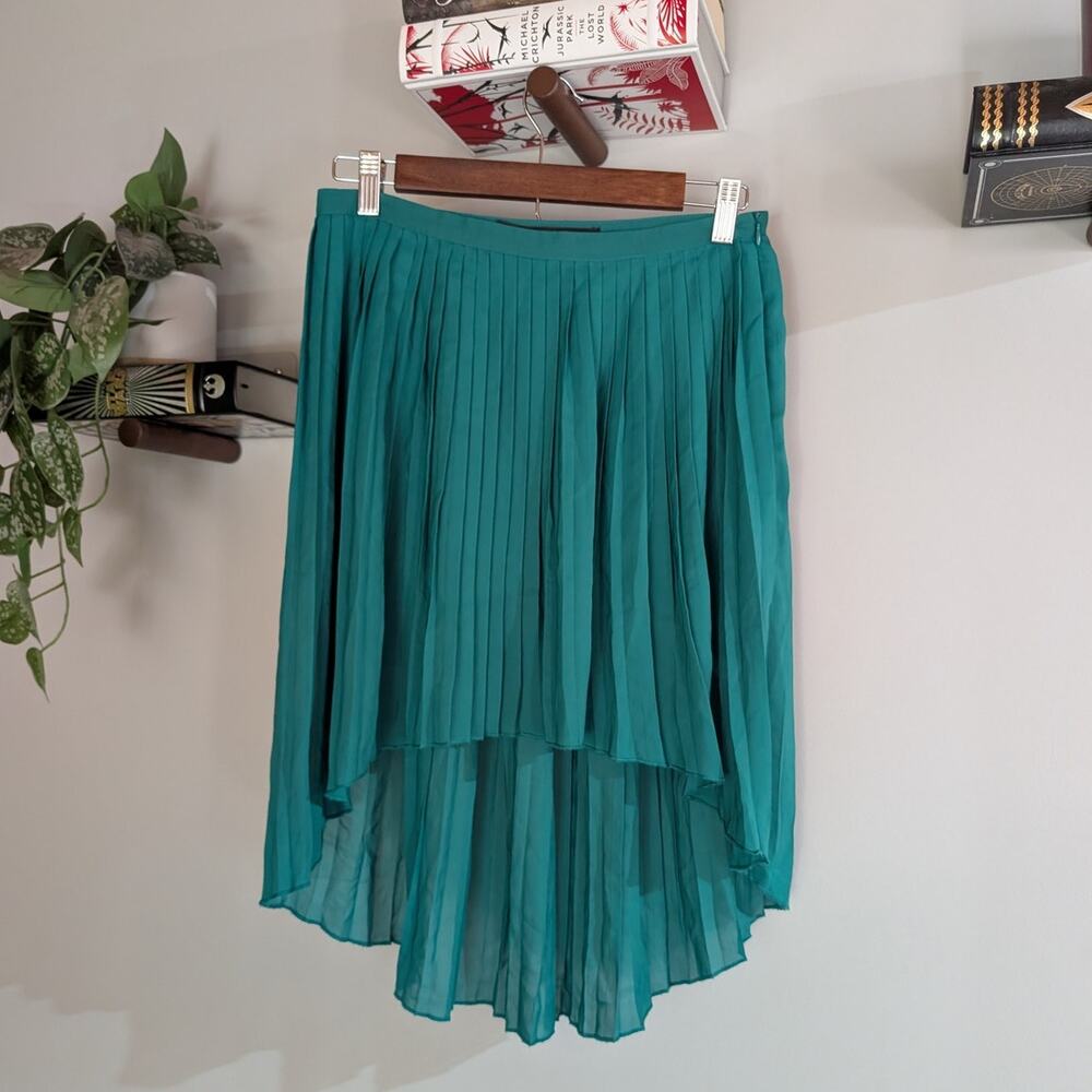 Zara | Green Pleated Hi-Low Midi Skirt | S